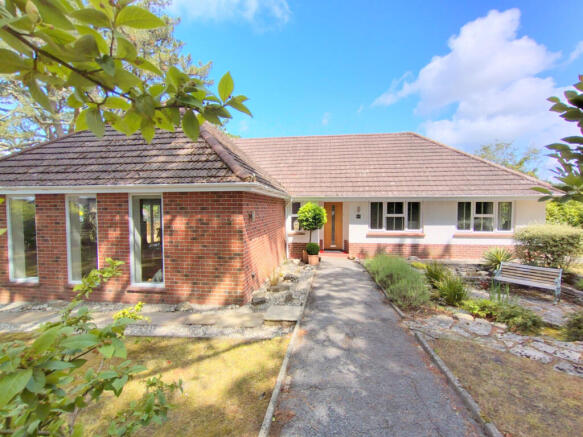 4 Bedroom Detached Bungalow for Sale