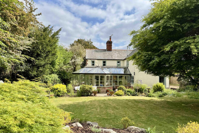 4/5 Bedroom Detached House for Sale