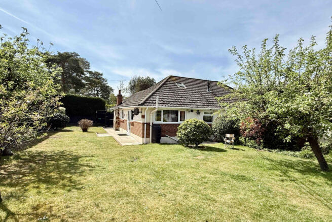 3 bed detached bungalow