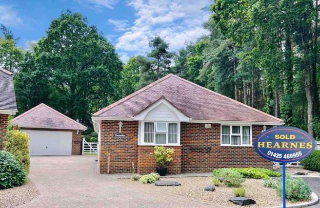 3 bed detached bungalow