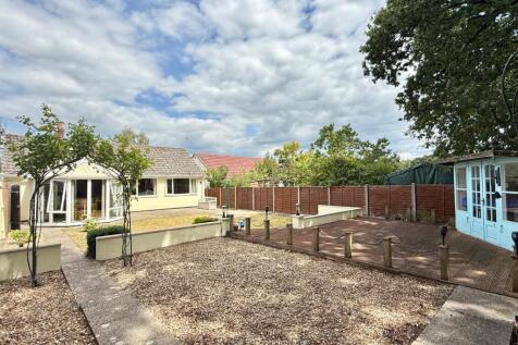 Woodlinken Close, Verwood, BH31