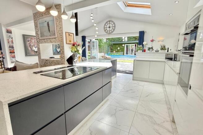 4 Bedroom detached bungalow