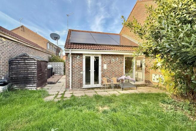 2 Bed End Of Terrace Bungalow