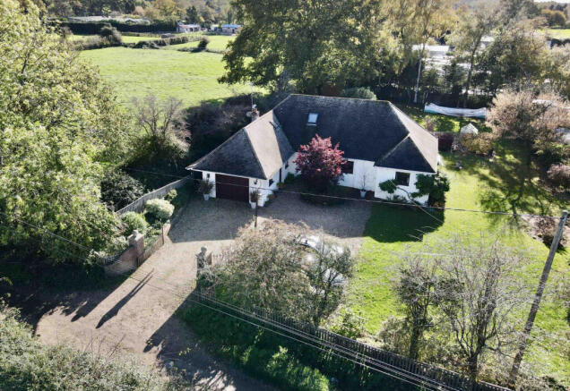 5 bedroom detached family home