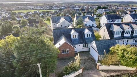 Higher Park Road, Braunton, Devon, EX33