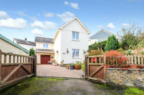 South Molton - 3 bedroom detached house for sale