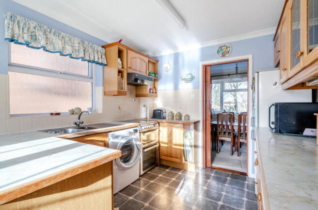 1399663-8-696a1ea...