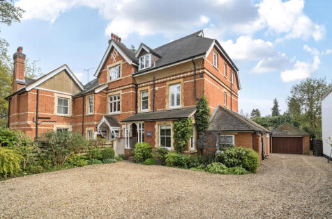 Crawley Ridge, Camberley, Surrey, GU15