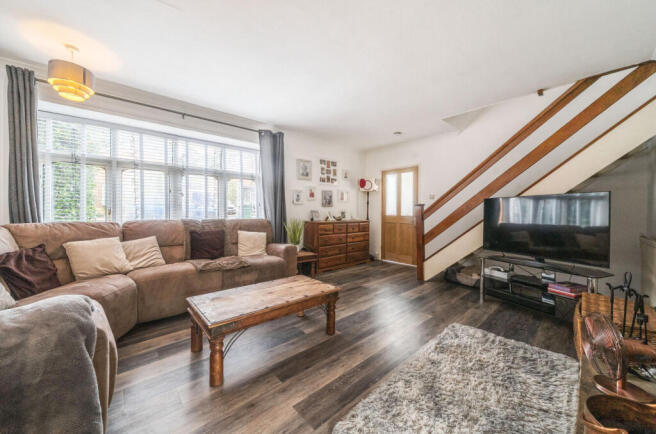 1329429-4-687f595...