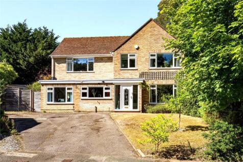 Tremayne Walk, Camberley, Surrey, GU15