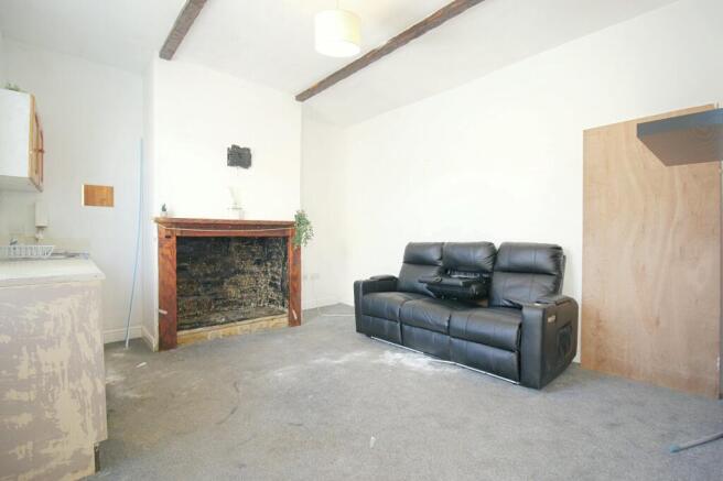 Living Room/Kitchen