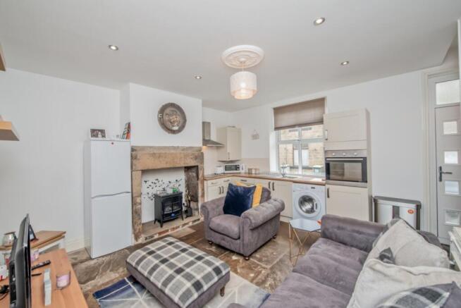 Lounge/Kitchen