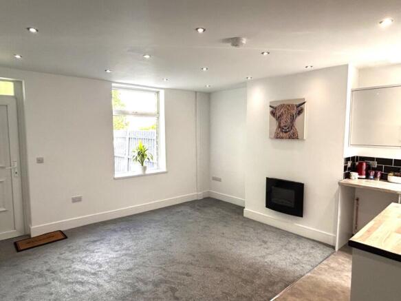 Lounge/Kitchen