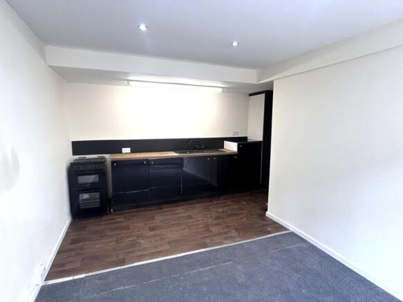 Lounge/Kitchen