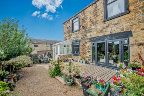 Bradford Road, Birkenshaw, Bradford, West Yorkshire, BD11