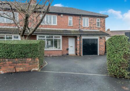 South View Drive, East Bierley, Bradford, West Yorkshire, BD4