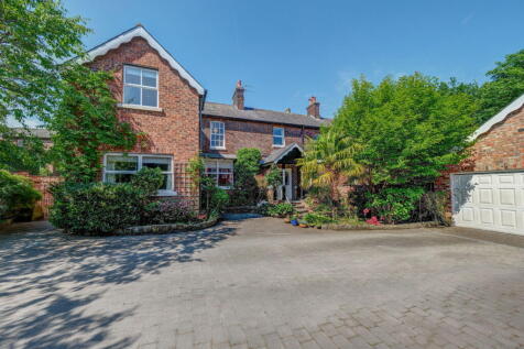 Seyton House, Statham Avenue, Lymm, WA13 9NJ