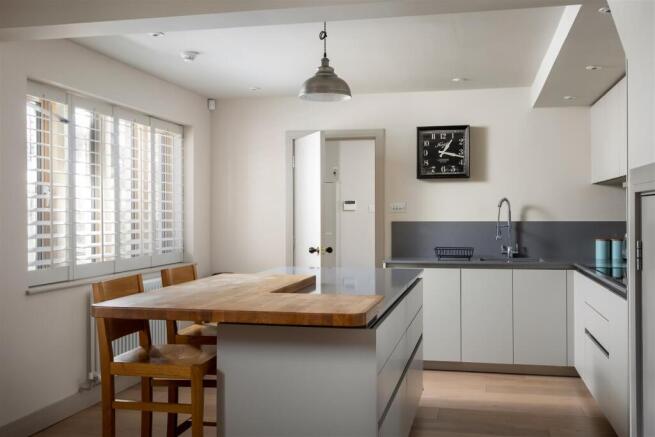 13 - Swingletrees - GL54 1DT - Full.jpg