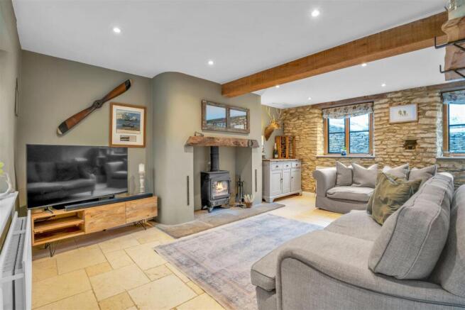 Sitting Room 1.jpg