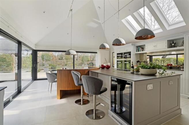 Kitchen 3 .jpg