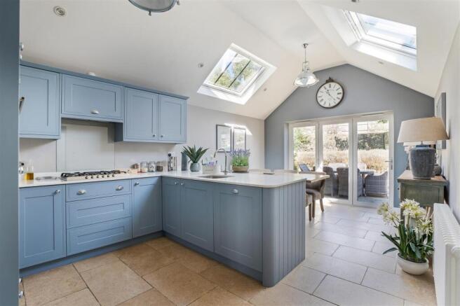 Kitchen .jpg