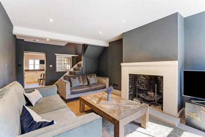 Sitting room .jpg