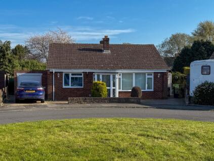 Barfield Road, Thatcham, RG18