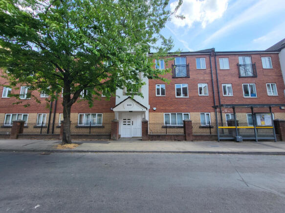 3 Bedroom Apartment FOR SALE