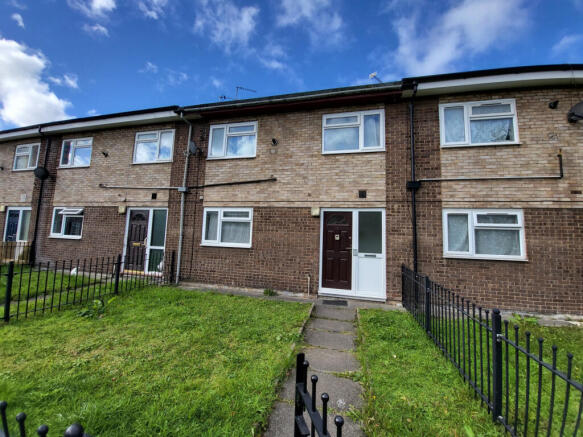 4 Bedroom Terraced for Rent