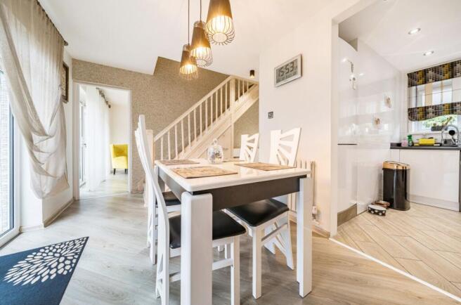 Kitchen/Dining room