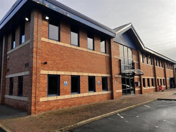 Unit 4 Pennine Business Park, Longbow Close, Bradl