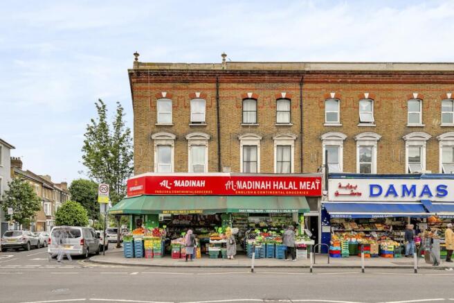 Uxbridge Road 777921.jpg