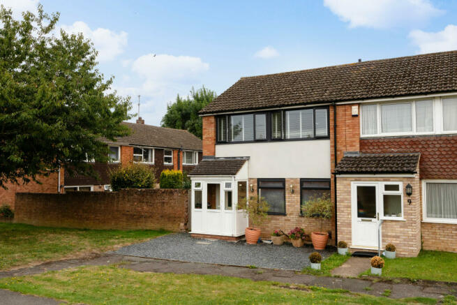 7 Stratton Grn, Aylesbury HP21 7EW, UK-26