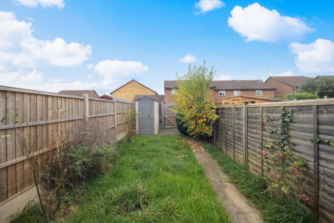 9 Meadow Close, Aylesbury HP20 1XH-5