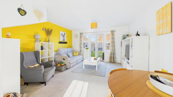 CAM04968G0-PR0028-STILL008