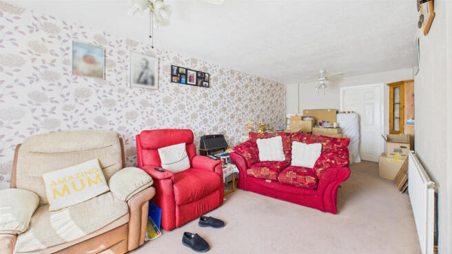 CAM04968G0-PR0041-STILL008