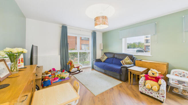 CAM04968G0-PR0076-STILL005