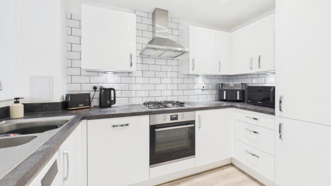 CAM04968G0-PR0077-STILL011