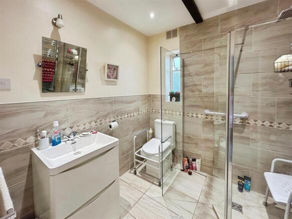 28466788-7-484C-A258-C2AF4F3370FF-1976-0000005349D