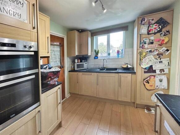 54fd2ca0-8-432C-A695-EAEEFEECA6AC-4598-000000A4287