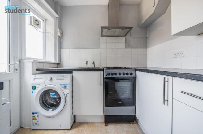 006a464c-e494-488...