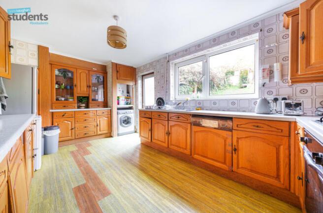 52f214b1-4ce6-43e...