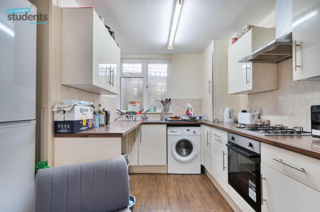 accb5493-bc78-427...