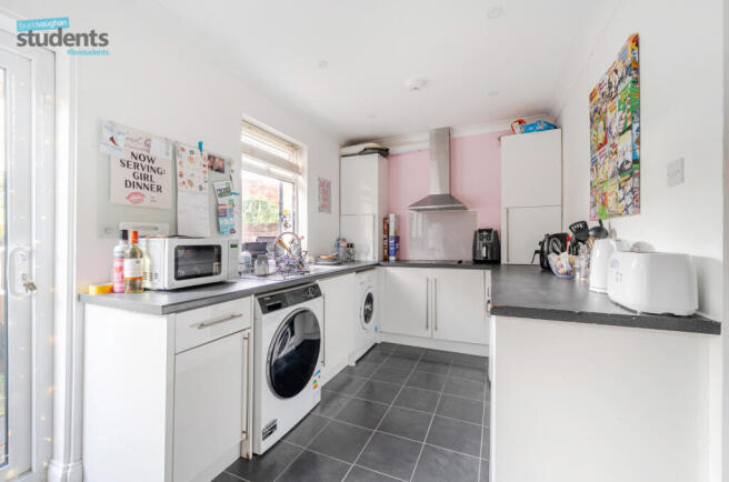 16e9d818-c724-439...