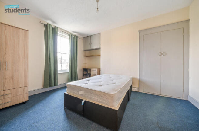 6d4f9f05-2e4f-4c6...