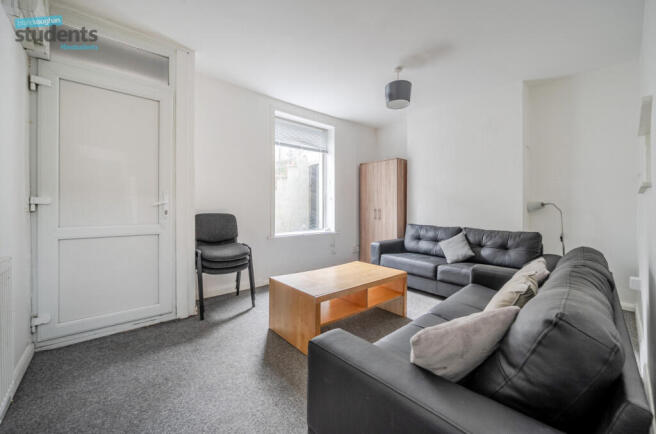 aeca45b5-5c5e-4bd...