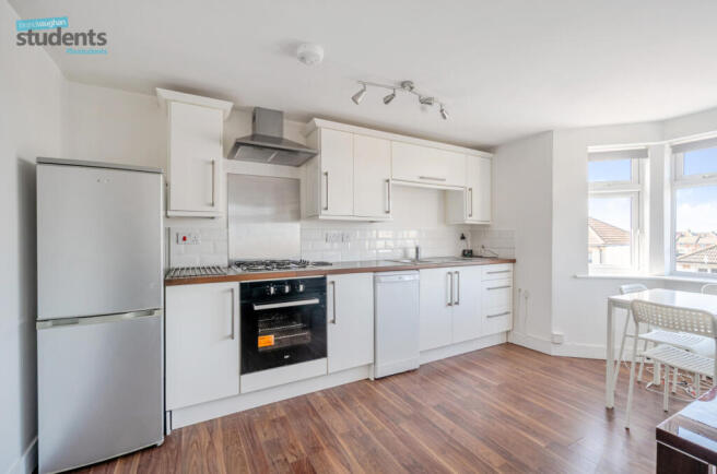 560e1704-f2c2-4ae...