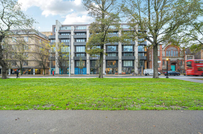 8335e20d-2c24-48d...