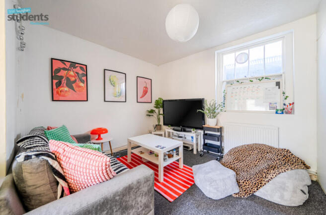 f4046bd8-c178-426...