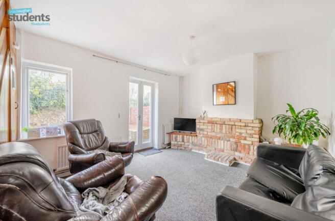 b8a919fb-029f-47d...